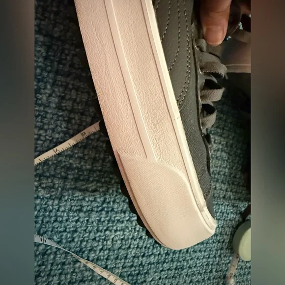 Puma Kaia Mid Platform Gray Sneaker With White Rubber Sole Women Sz 7 - Picture 11 of 11